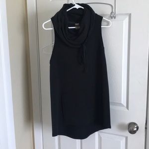 Sleeveless workout top
